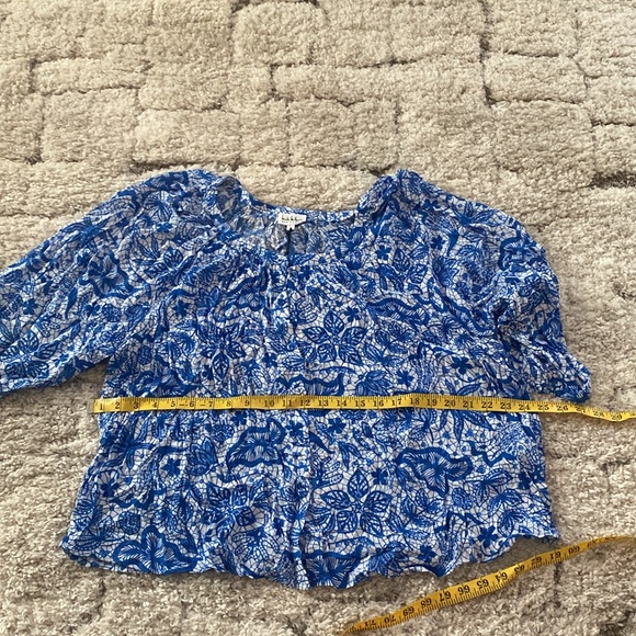 Ladies top - Picture 7 of 7